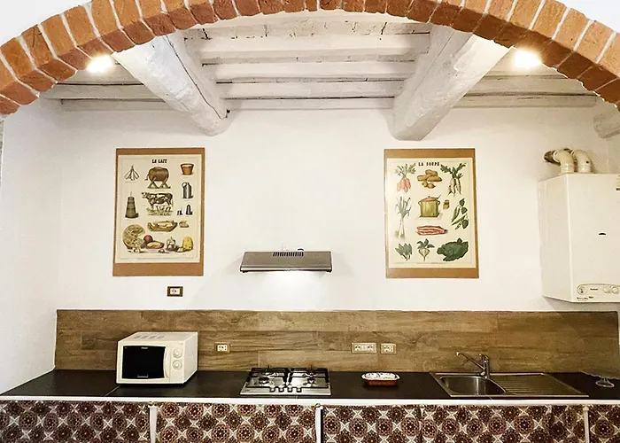 Appartamento Con Piscina E Giardino A Siena